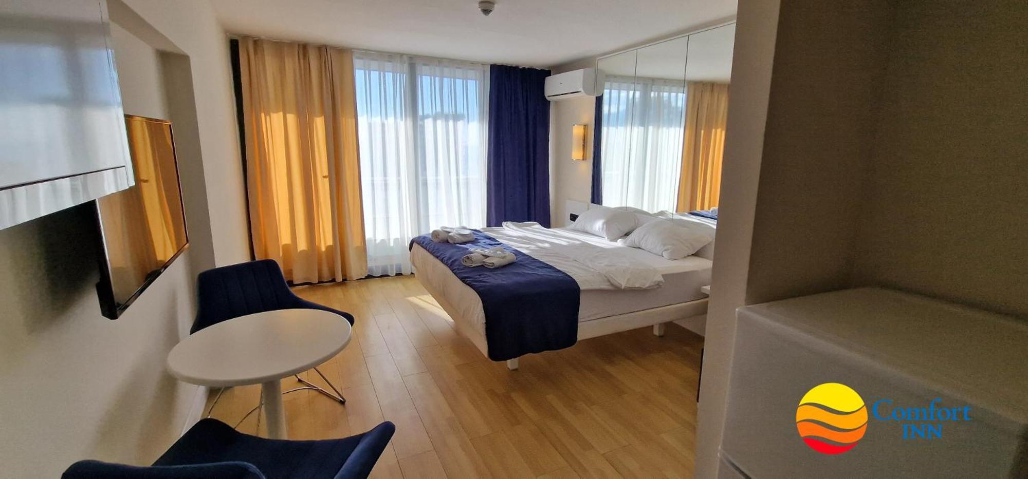 Comfort Inn ☆ Orbi City Batumi Luaran gambar