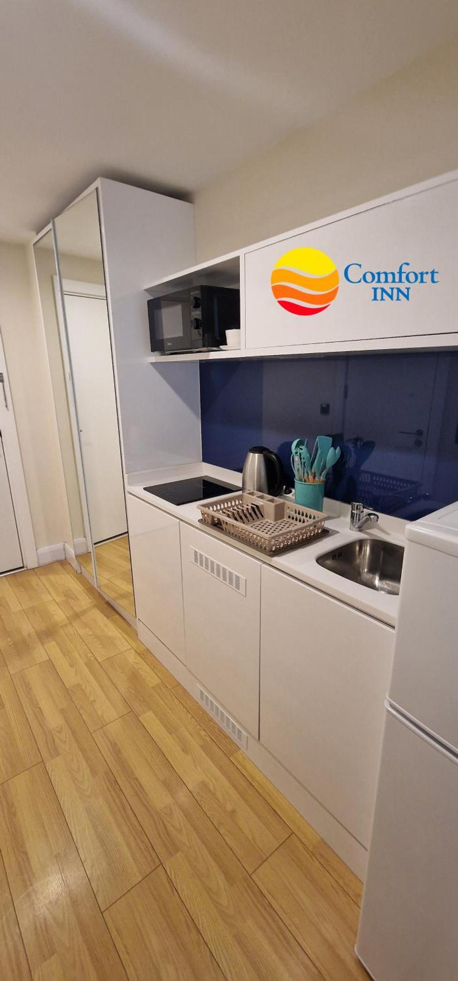 Comfort Inn ☆ Orbi City Batumi Luaran gambar