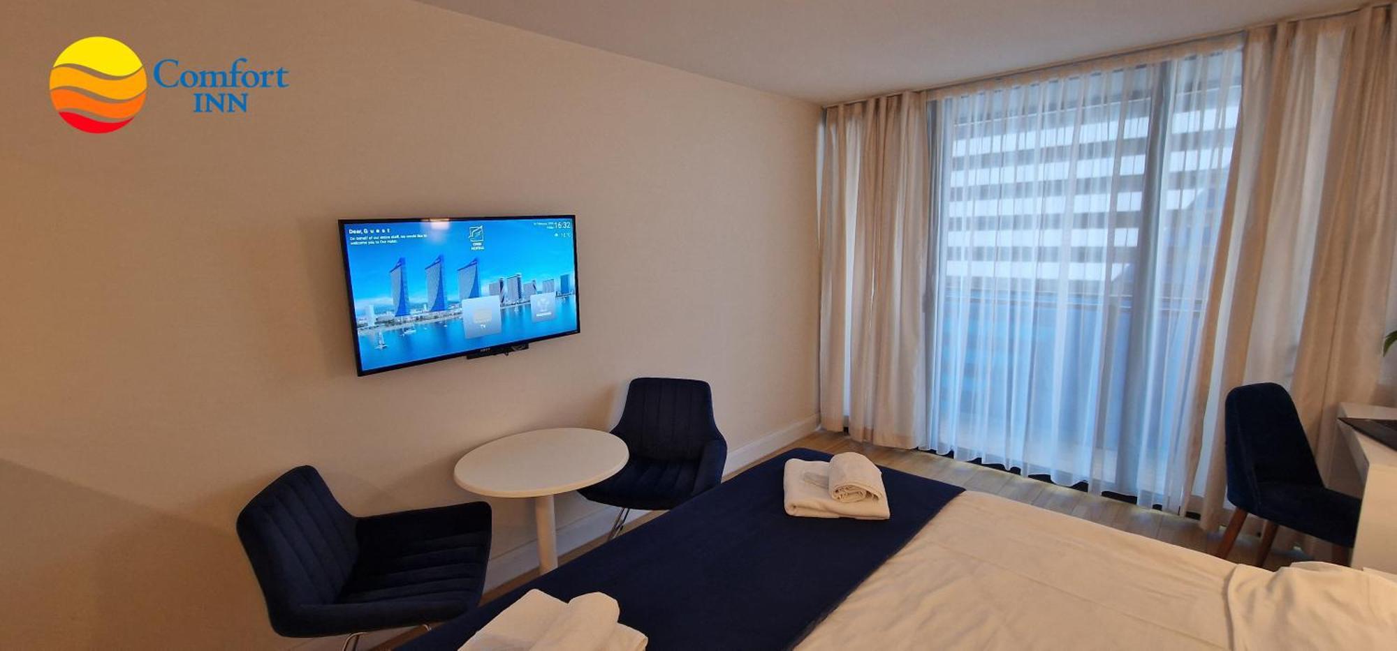 Comfort Inn ☆ Orbi City Batumi Luaran gambar